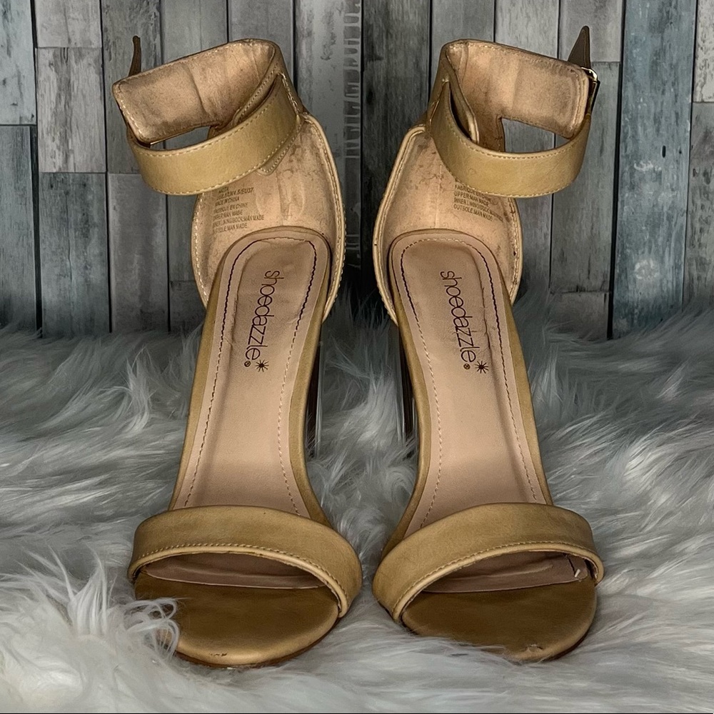 SHOEDAZZLE HEELED SANDALS 6.5